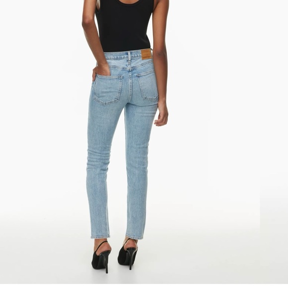 ARITZIA Denim Forum The Yoko High Rise Slim 23R - Picture 2 of 8